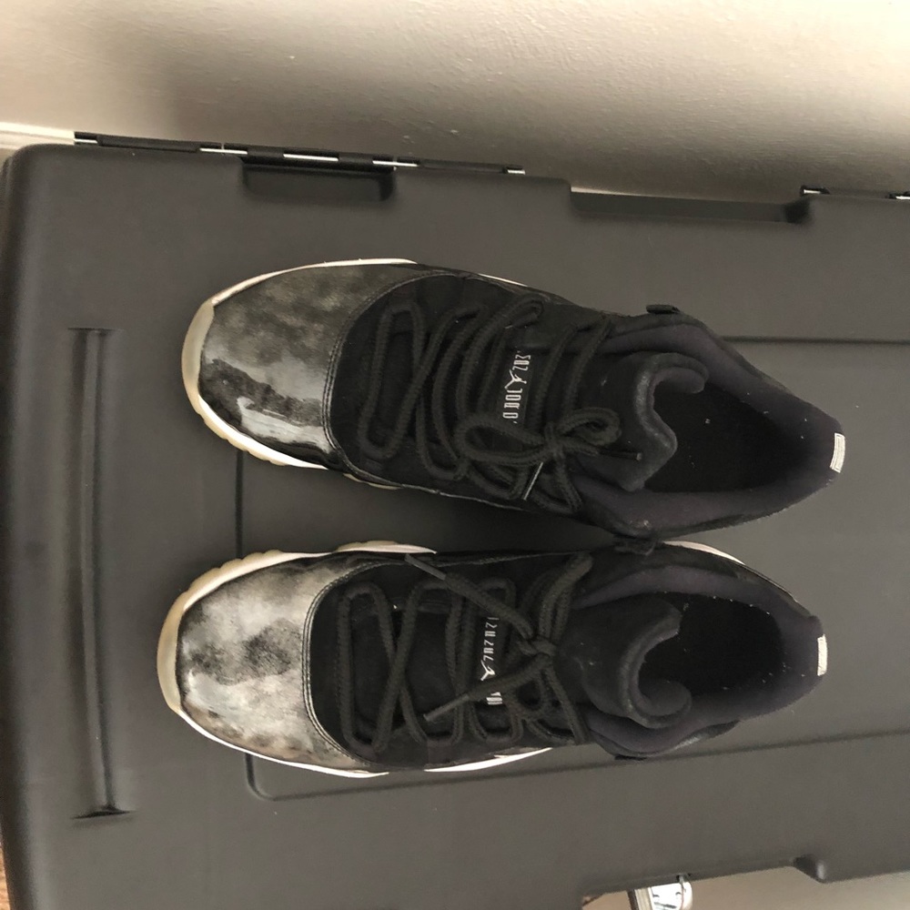 Air Jordan 11 nice shoe like Lebrons better